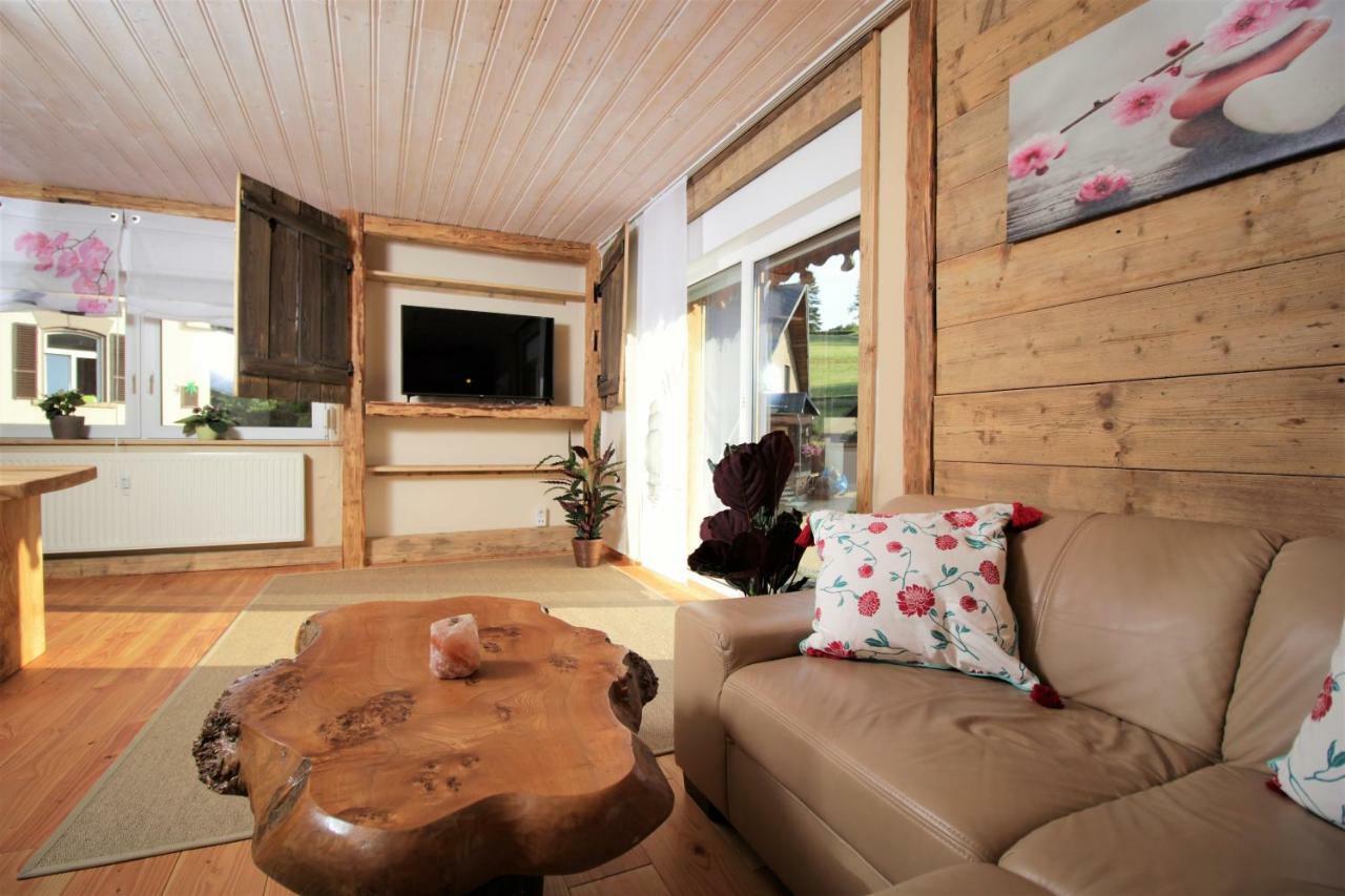Oybiner Blockhaus Und Ferienwohnungen Hain  Exterior foto