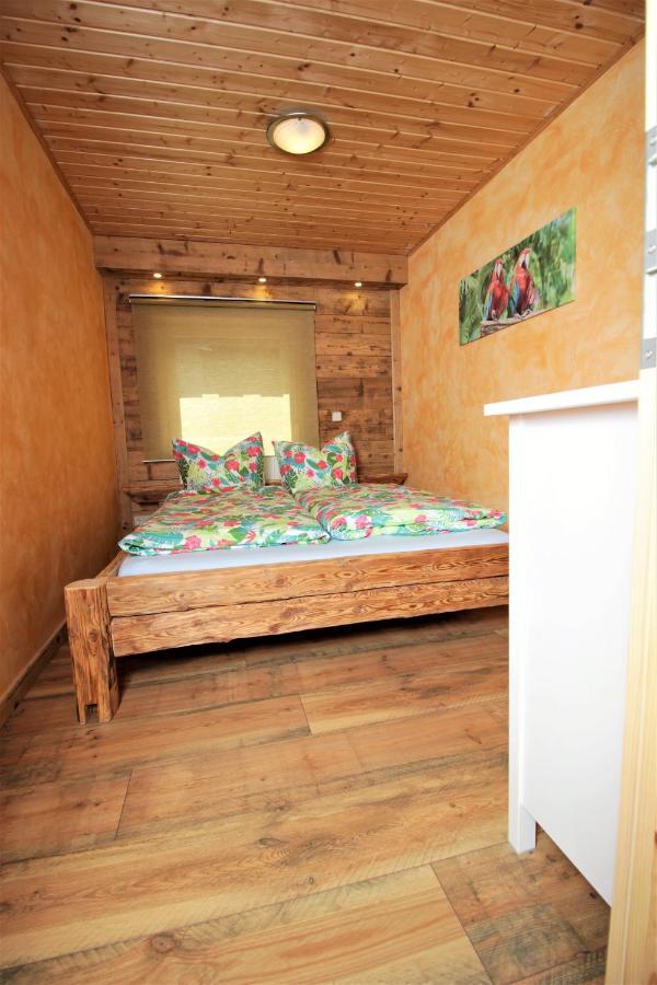 Oybiner Blockhaus Und Ferienwohnungen Hain  Exterior foto